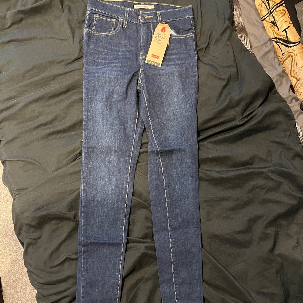 Levi 720 High Rise Super Skinny Size 27